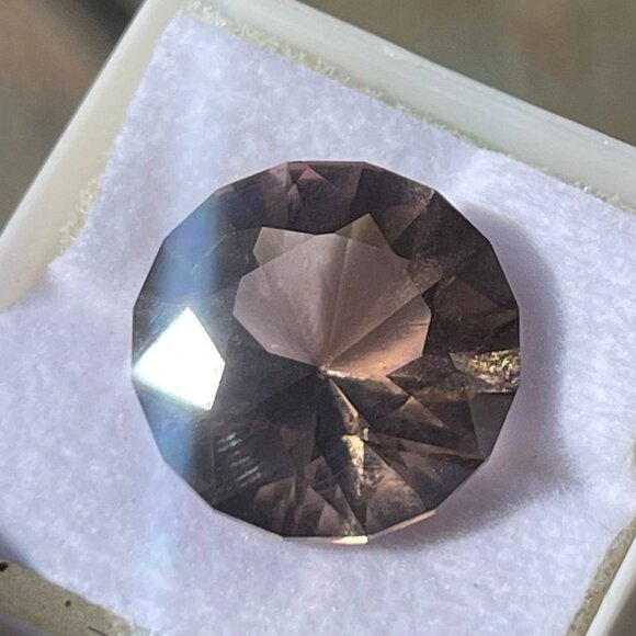 9.5 ct Ametrine - Precision Cut - Picture 2 of 10